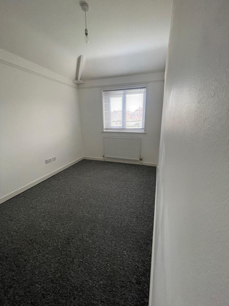 Bright and inviting double bedroom featuring am...