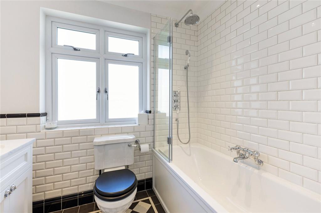 Main Bathroom