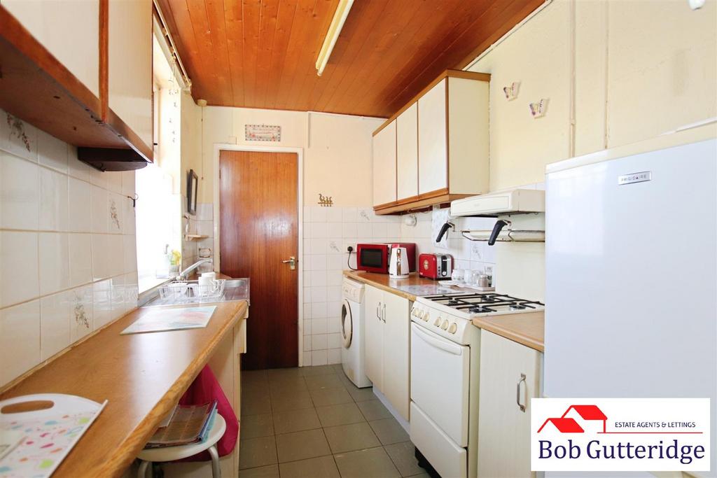 Fitted kitchen