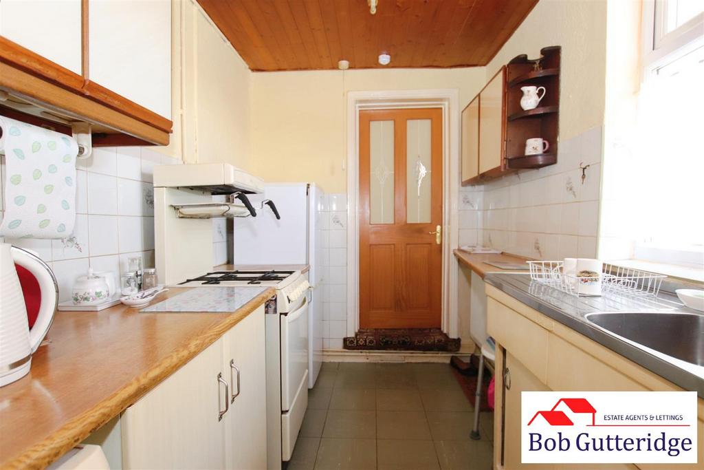 Fitted kitchen