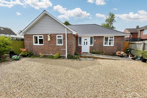 2 bedroom bungalow for sale, Hadow Road, Bournemouth, BH10 5