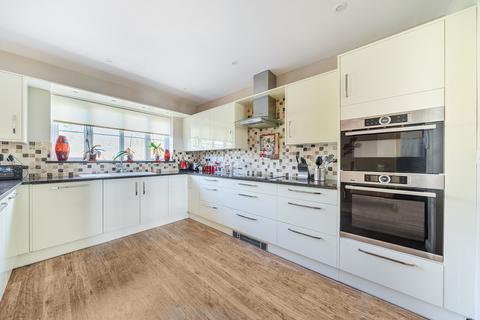 2 Byre Close, Cricklade, Swindon, SN6 6HH