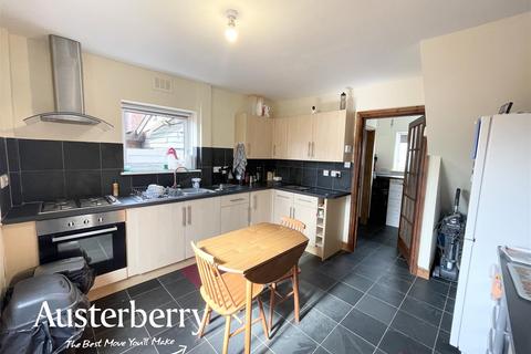 272 Beverley Drive, Stoke-on-trent, ST2 0NR