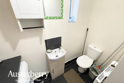 272 Beverley Drive, Stoke-on-trent, ST2 0NR