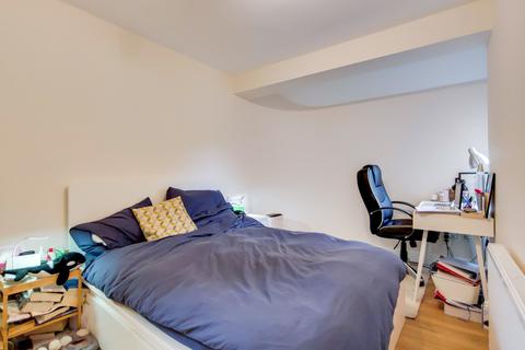 1 bedroom flat for sale, Fitzjohns Avenue, Hampstead NW3