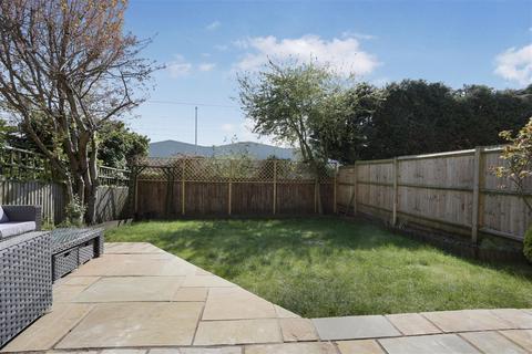 18 Goddard Place, London, N19 5GS