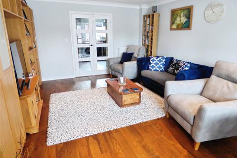 21 Walker Place, Hamble, Southampton, SO31 4BL
