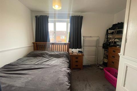 2 Sutherland Close, Gravesend, DA12 4XJ