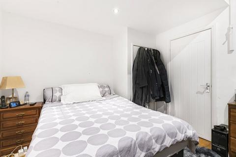 undefined, Woodvale Walk, London, SE27