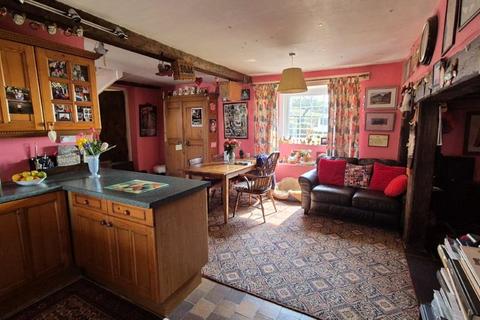 undefined, Maenaddwyn, Llanerchymedd, Anglesey, LL71