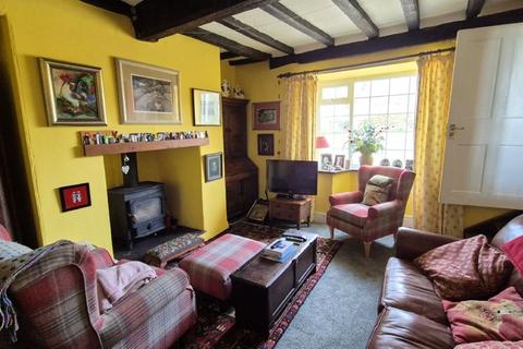 undefined, Maenaddwyn, Llanerchymedd, Anglesey, LL71