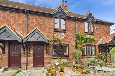 5 Farm Place, Henton, Chinnor, OX39 4AD