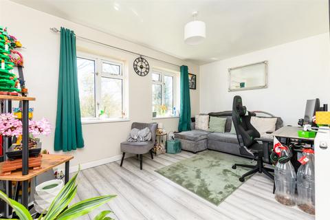 1 bedroom maisonette for sale, Burma Way, Chatham ME5