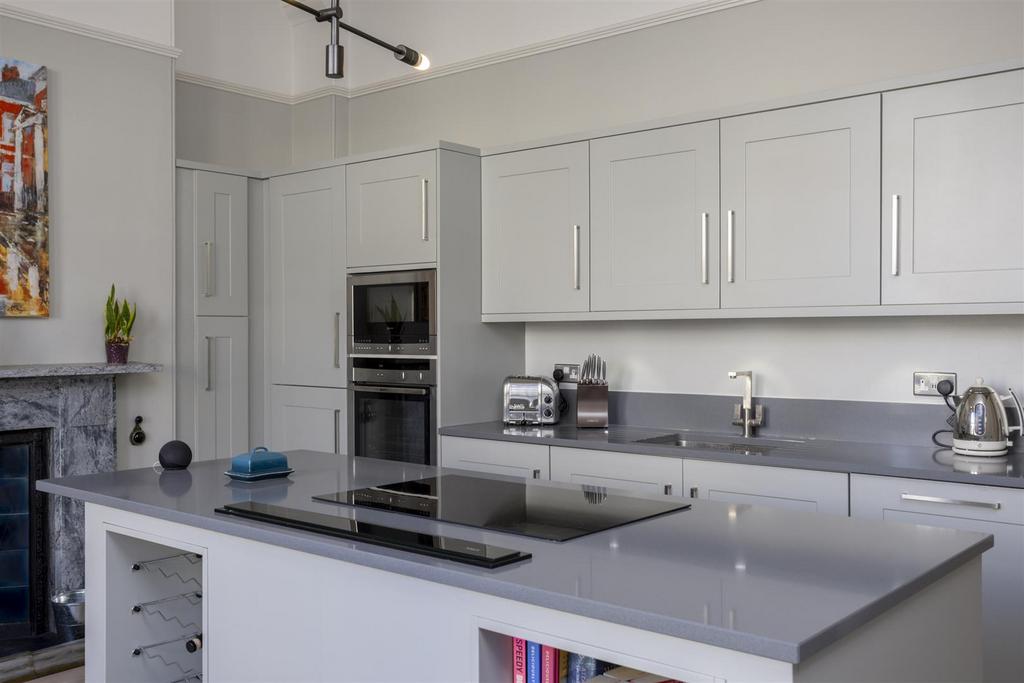 Flat 1 2 Driffield Terrace 4.jpg