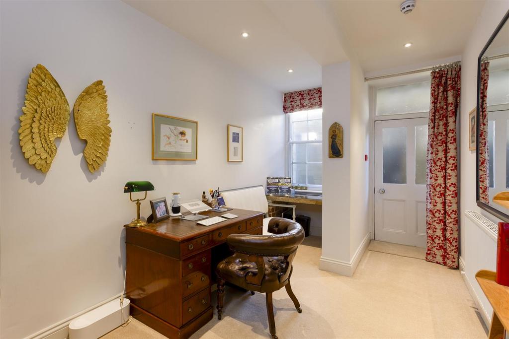 Flat 1 2 Driffield Terrace 24.jpg