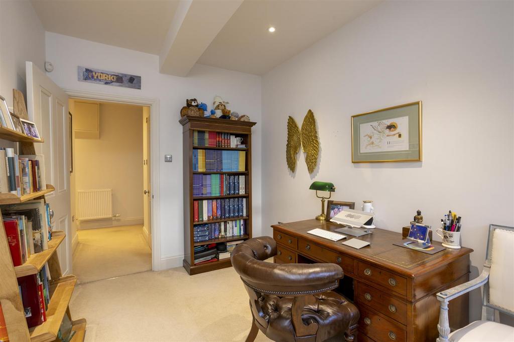 Flat 1 2 Driffield Terrace 25.jpg