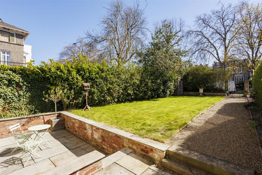 Flat 1 2 Driffield Terrace 18.jpg