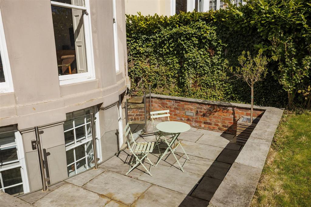 Flat 1 2 Driffield Terrace 19.jpg