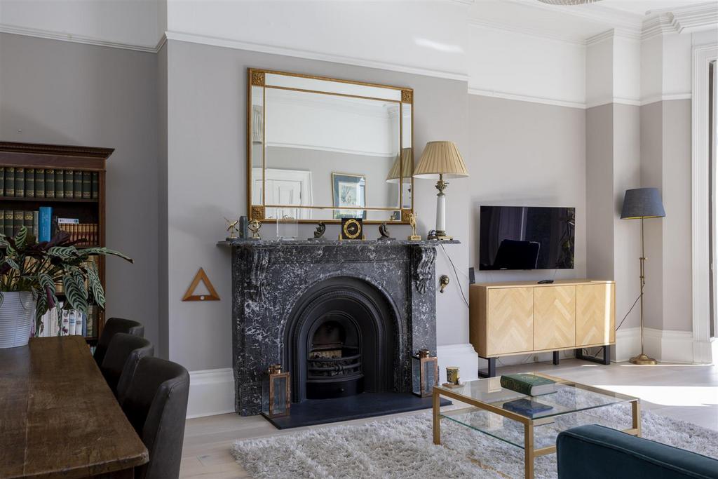 Flat 1 2 Driffield Terrace 10.jpg
