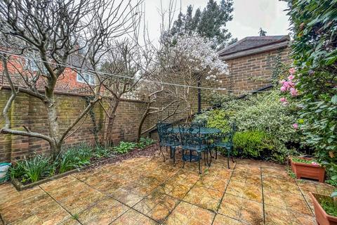 3 bedroom semi-detached house for sale, The Street, Sedlescombe, TN33