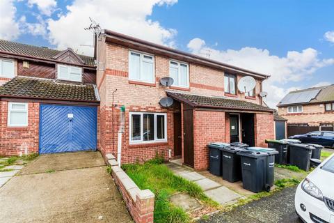 1 bedroom ground floor maisonette for sale, Maypole Road, Gravesend DA12