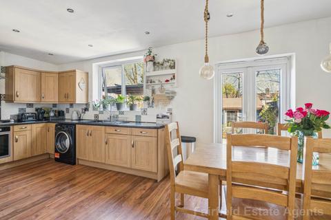 4 bedroom terraced house for sale, Longcliffe Path, South Oxhey