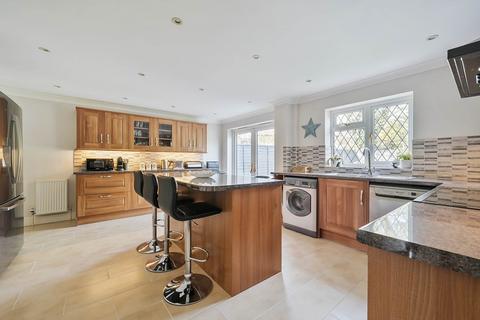 9 Bay Close, Earley, Reading, RG6 5GH