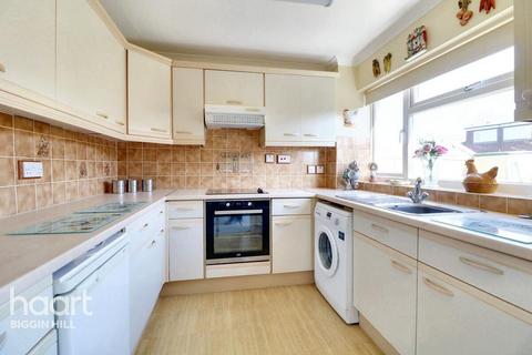 18 Rushdene Walk, Biggin Hill, Westerham, TN16 3UG