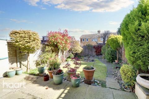 18 Rushdene Walk, Biggin Hill, Westerham, TN16 3UG
