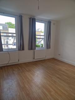 4 bedroom terraced house to rent, Buxton Rd, E15 1QU