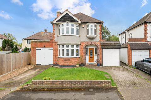 3 bedroom detached house for sale, Fairmead, Surbiton KT5
