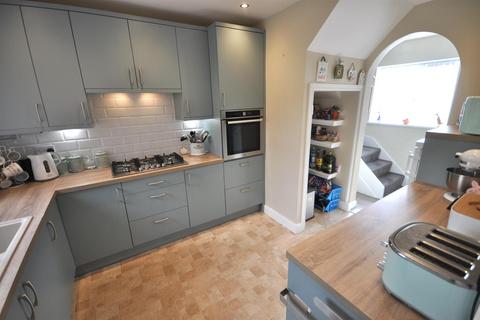419 Broadway, Dunscroft, Doncaster, DN7 4HX