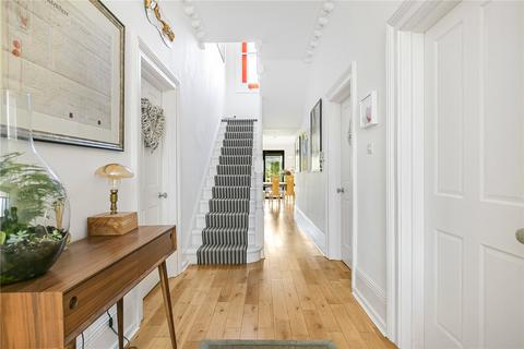 undefined, Mount Park Crescent, London, W5