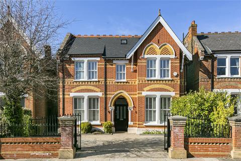 undefined, Mount Park Crescent, London, W5