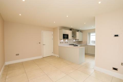 2 bedroom apartment to rent, Aquinna House,  Kingfisher Drive, Camberley