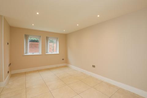 2 bedroom apartment to rent, Aquinna House,  Kingfisher Drive, Camberley