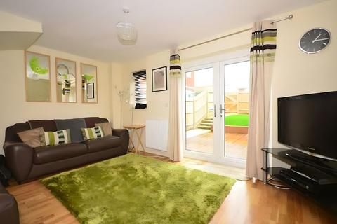 19 Lister Drive, Northfleet, Gravesend, DA11 8FF