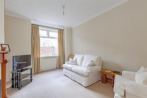 3 bedroom end of terrace house for sale, Darley Avenue, Darley Dale, Matlock