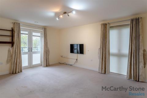 2 bedroom apartment for sale, Brooke Dene Court, Serpentine Road, Cleckheaton