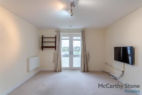 2 bedroom apartment for sale, Brooke Dene Court, Serpentine Road, Cleckheaton