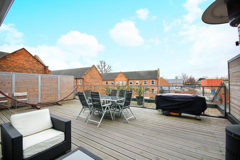 2 bedroom flat to rent, Balham Hill, Clapham South, London, SW12