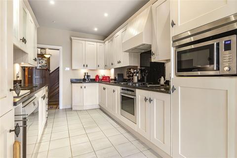 37 West Hill Way, London, N20 8QX