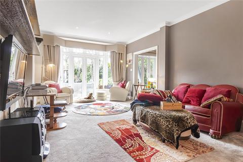 37 West Hill Way, London, N20 8QX