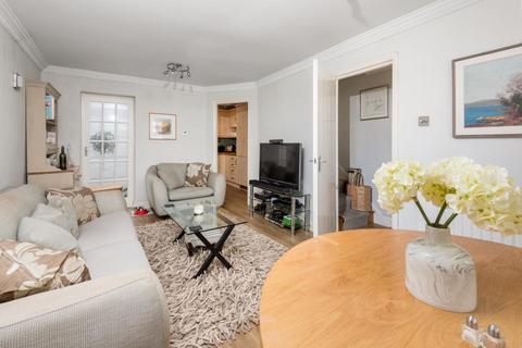 3 bedroom terraced house to rent, Brunswick Mews, Hove BN3 1HD