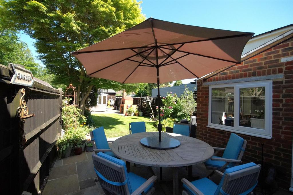 Hazel umbrella.JPG