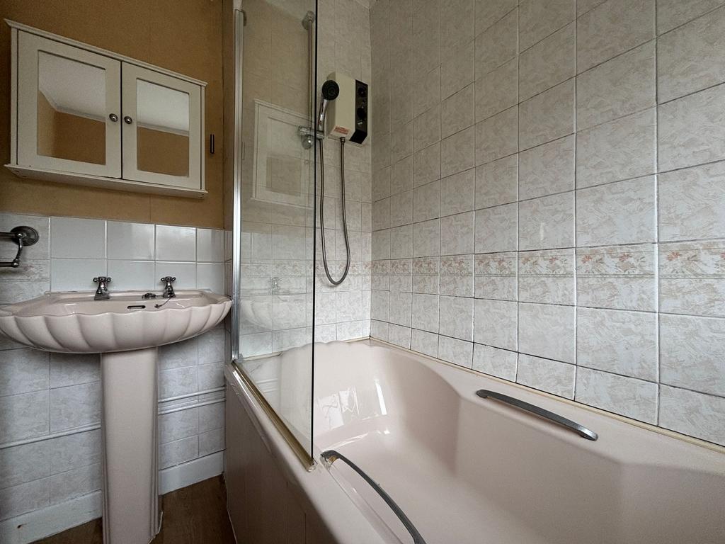 Ground Floor Bathroom