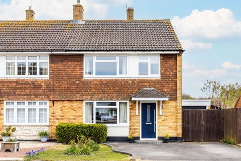 2 Ashden Walk, Tonbridge, TN10 3RL