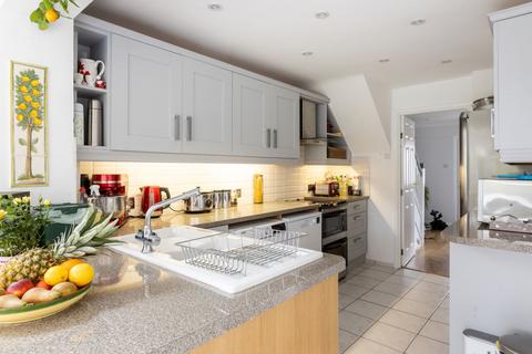 2 Ashden Walk, Tonbridge, TN10 3RL