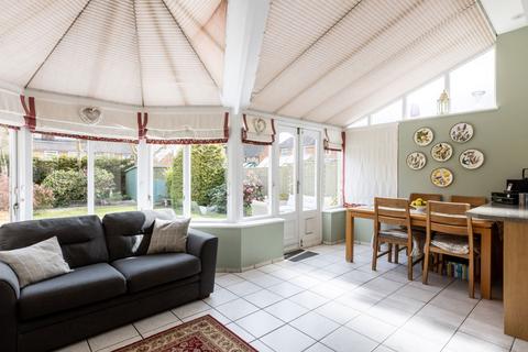 2 Ashden Walk, Tonbridge, TN10 3RL