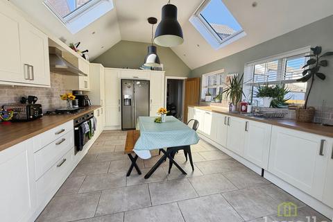 3 bedroom detached house for sale, Main Street, West Stockwith DN10